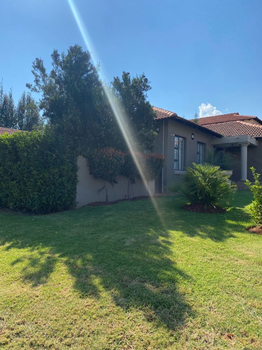 To Let 4 Bedroom Property for Rent in Birdwood Estate North West